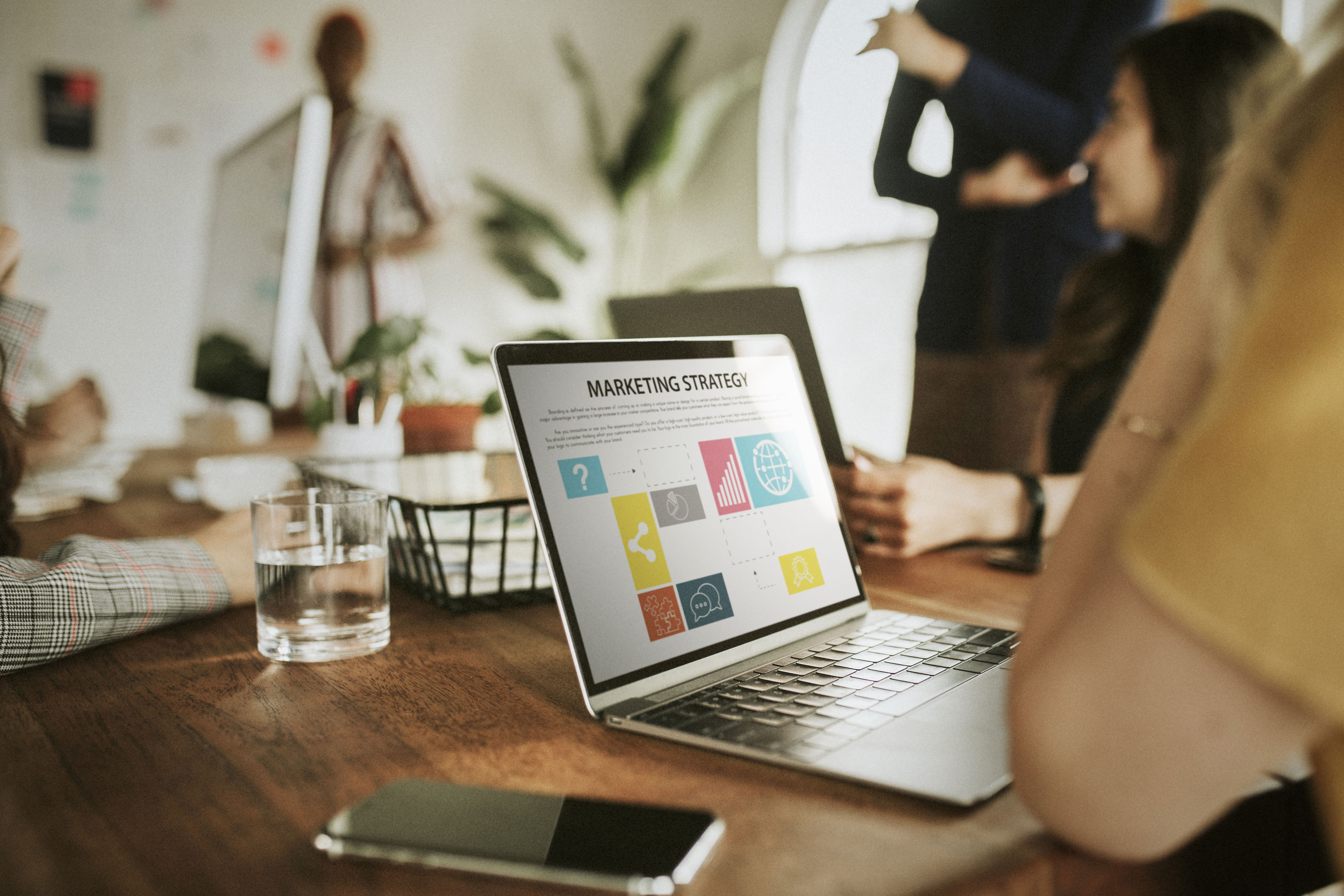 maximizing-brand-visibility-with-ooh-advertising